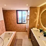 Miougrano, Vue Exceptionnelle, Standing, Piscine, Climatisation